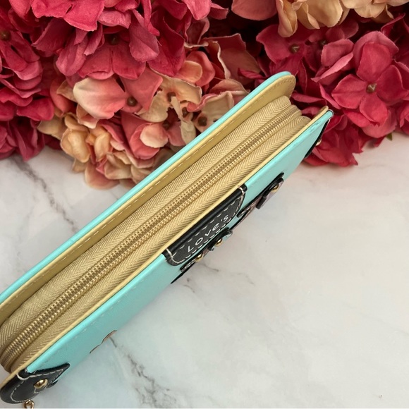 Silly Cartoon Dog Blue Vegan Leather Clutch Wallet - Picture 7 of 16